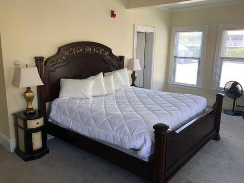 Hotel Aspinquid Resort