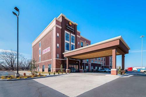 Hotel Comfort Inn & Suites