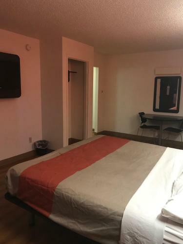Motel Sooner Inn And Suites