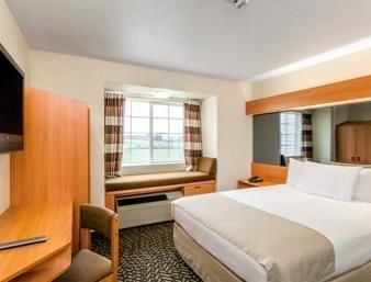 Hotel Microtel Inn & Suites