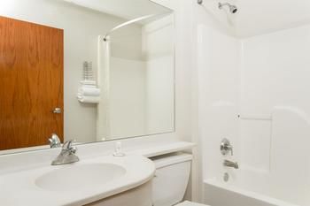 Hotel Microtel Inn & Suites