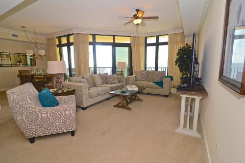Apartamento Phoenix West II 1103 Condo