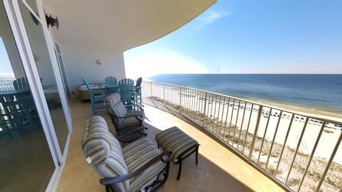 Turquoise Place C1008