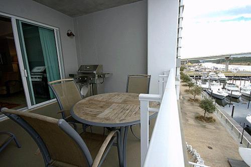 Wharf 411 Apartment
