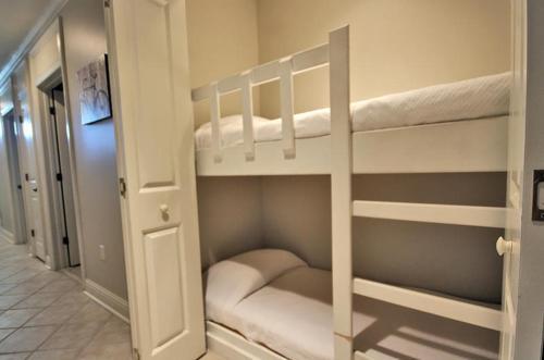 Wharf 411 Apartment