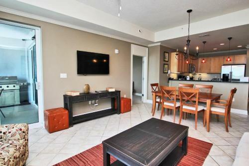 Wharf 412 Apartment
