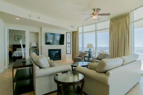 Turquoise Place D1309