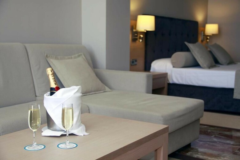 Hotel Port Mahon