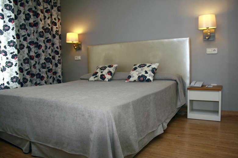 Hotel Port Mahon