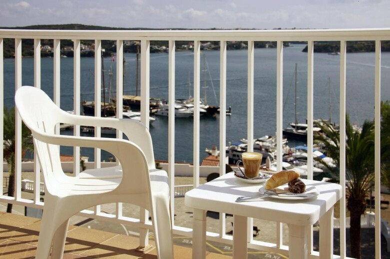 Hotel Port Mahon