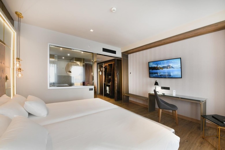 Hotel Barcel� Ourense
