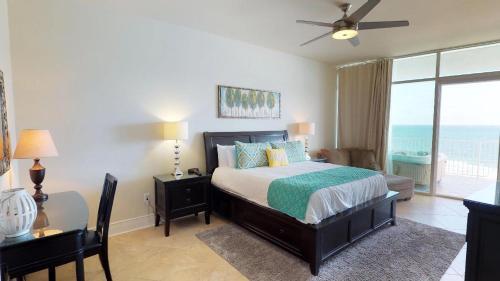 Turquoise Place C0802