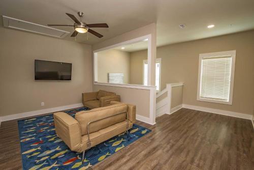 Romar Vista Place West Home 25149