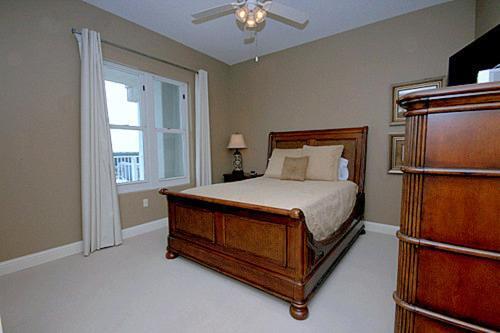 Wharf 914 Apartment