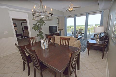 Wharf 707 Apartment