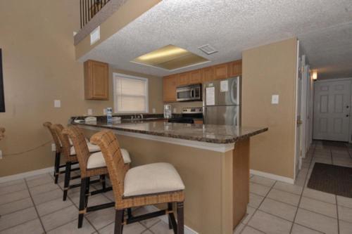 Lei Lani Tower 707 Apartment