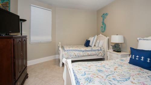 Crb0301 - Imaginative Two-bedroom Apartment