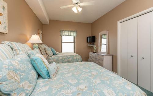 Turquoise Place D1605