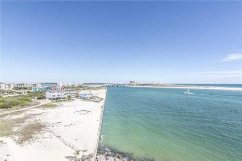 Grand Pointe 605 Home