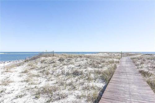 Grand Pointe 605 Home