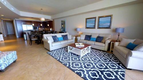 Turquoise Place D2107