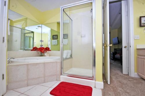 Grand Pointe 506 Apartment