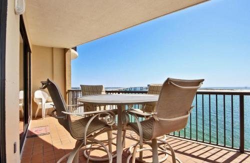 Grand Pointe 506 Apartment