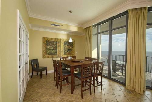 Apartamento Phoenix West 1004 Condo