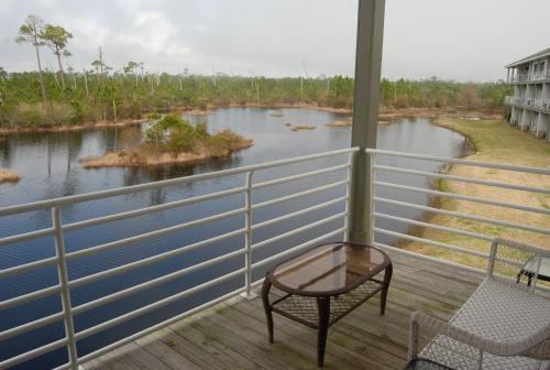 Apartamento Romar Lakes 205b Condo