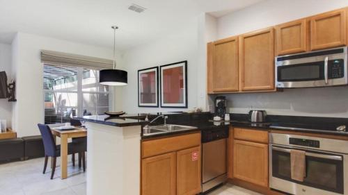 Regal Oaks Resort 2749