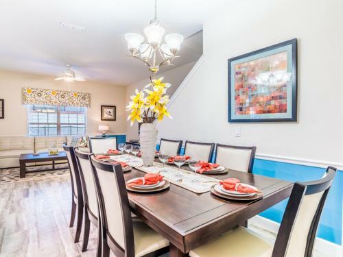 Villa Brier Rose Townhome 4823