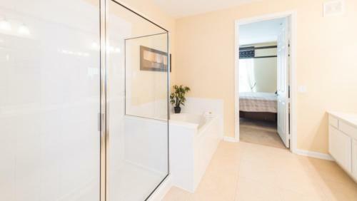 Cayview Ave L 1002-three Bedroom Apartment