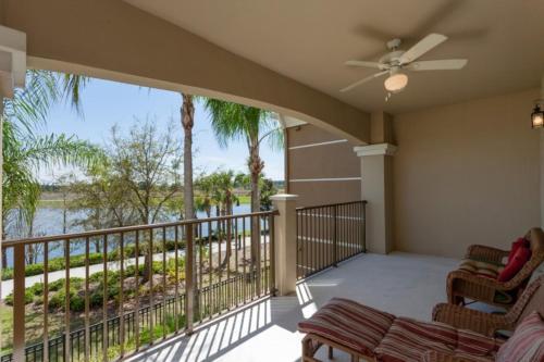 Shoreway Three-bedroom Apartment 226