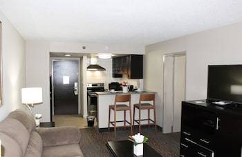 Hotel Holiday Inn North Lake
