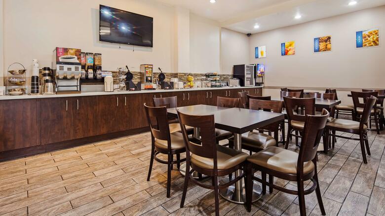 Best Western Airpark Hotel