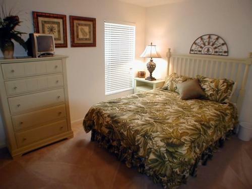 Basnett Villa 7795