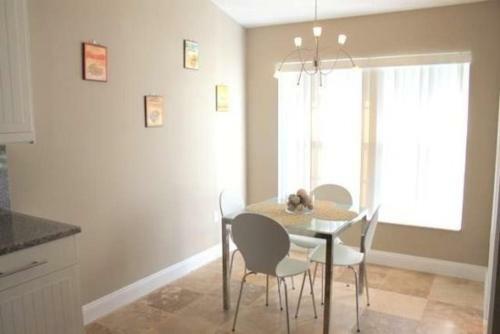 Golden Habitat 7931