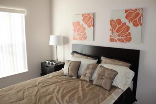 Golden Habitat 7931