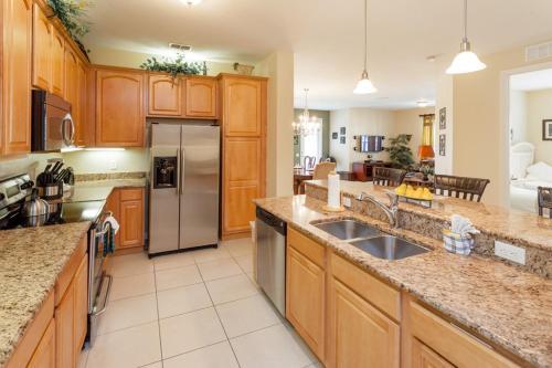 Shoreway Loop L 1005-three Bedroom Apartment