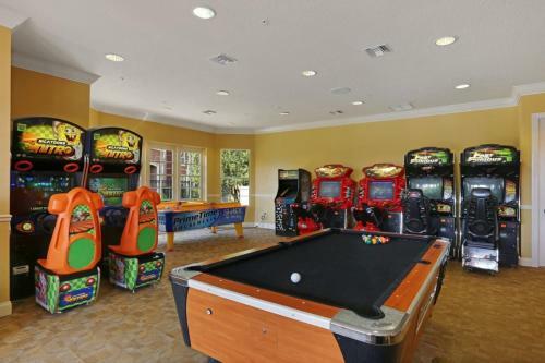 Breakview Dr | 3001-three Bedroom Apartment