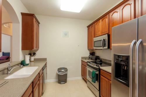 Breakview Dr | 3001-three Bedroom Apartment