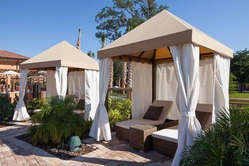 Regal Oaks Getaway Townhouse