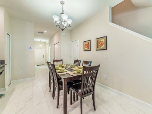 Villa Brier Rose Townhome 4801