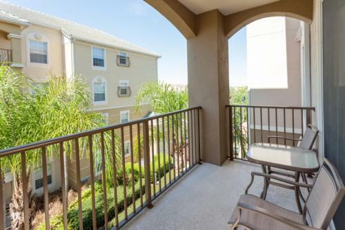 Breakview Dr | 3002-deluxe Two Bedroom Apartment
