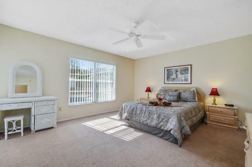 3 Bedroom 2 Bath Pool Home Minutes To Disney (2073)