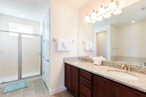 6 Br/6 Ba Disney Themed Rooms