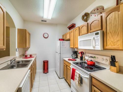 Windsor Hills Gold - 200 Condo
