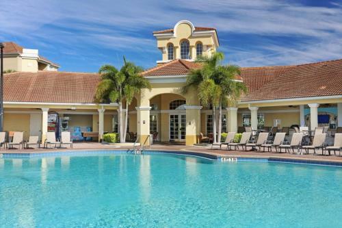 Shoreway Loop L 2003-three Bedroom Apartment
