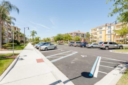 Shoreway Loop L 2003-three Bedroom Apartment