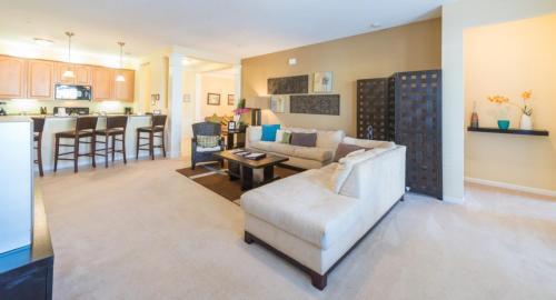 Shoreway Three-bedroom Apartment 225
